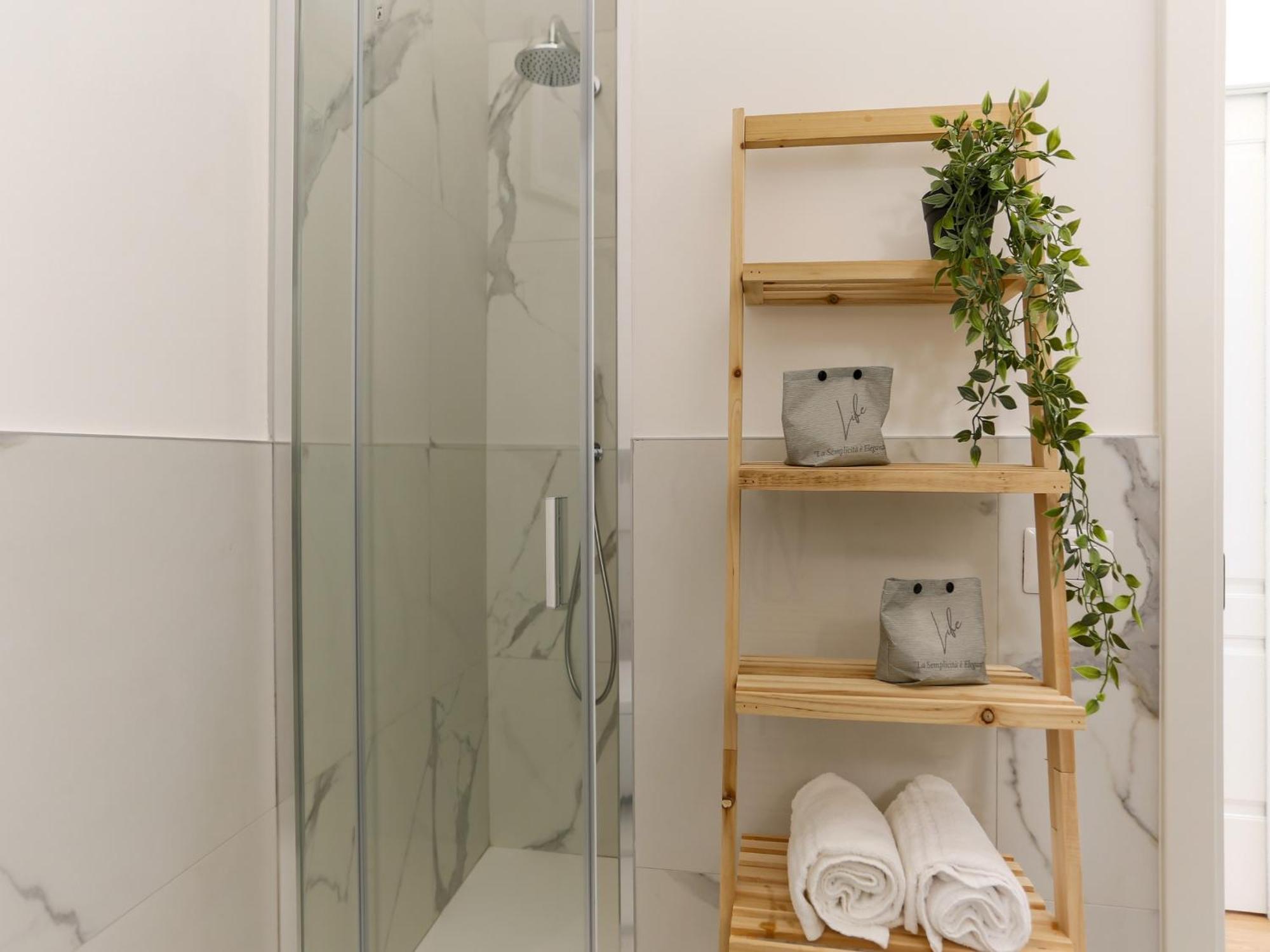 The Best Rent - Modern One Bedroom Apartment In San Babila Milan Bagian luar foto