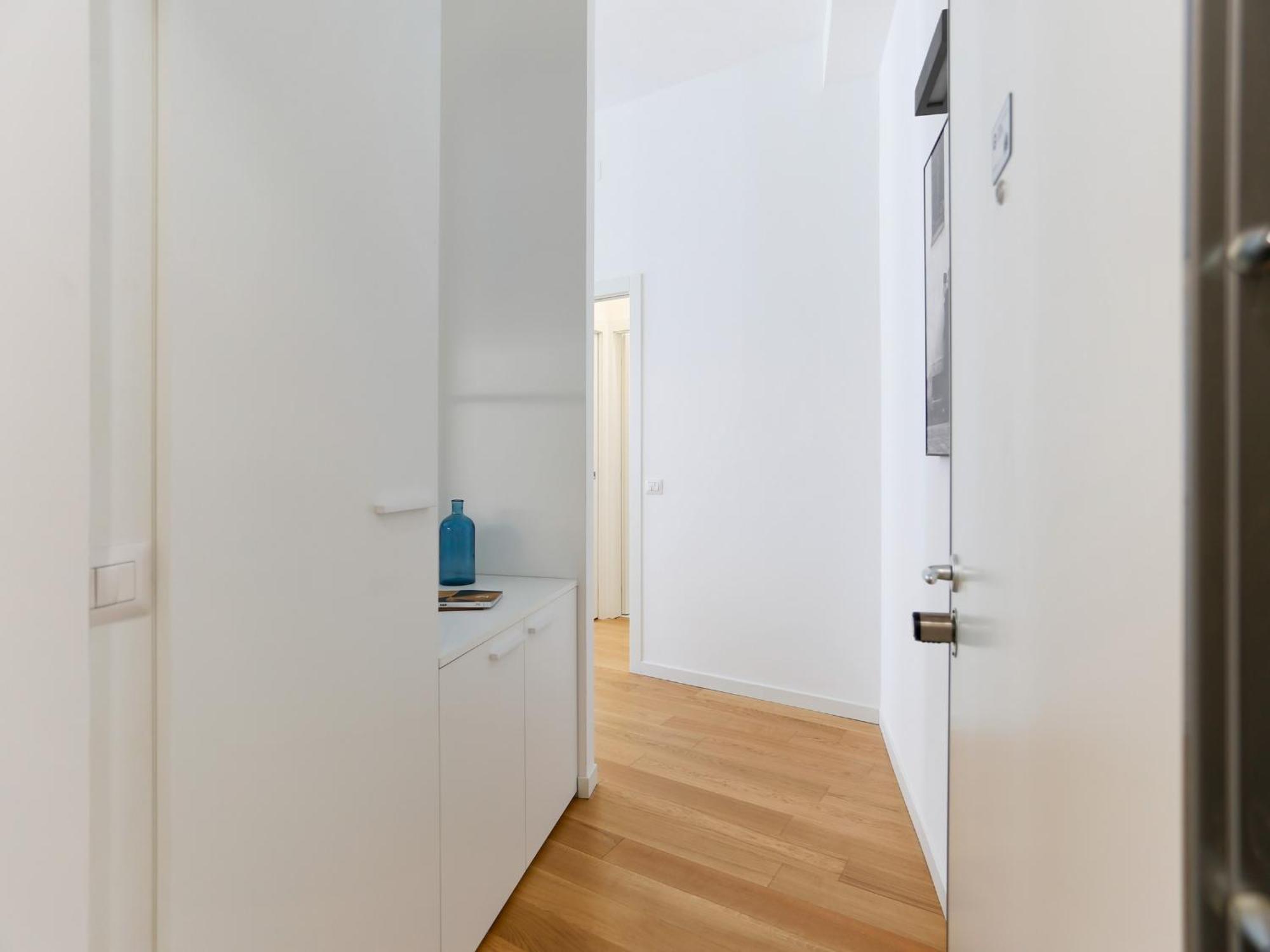 The Best Rent - Modern One Bedroom Apartment In San Babila Milan Bagian luar foto